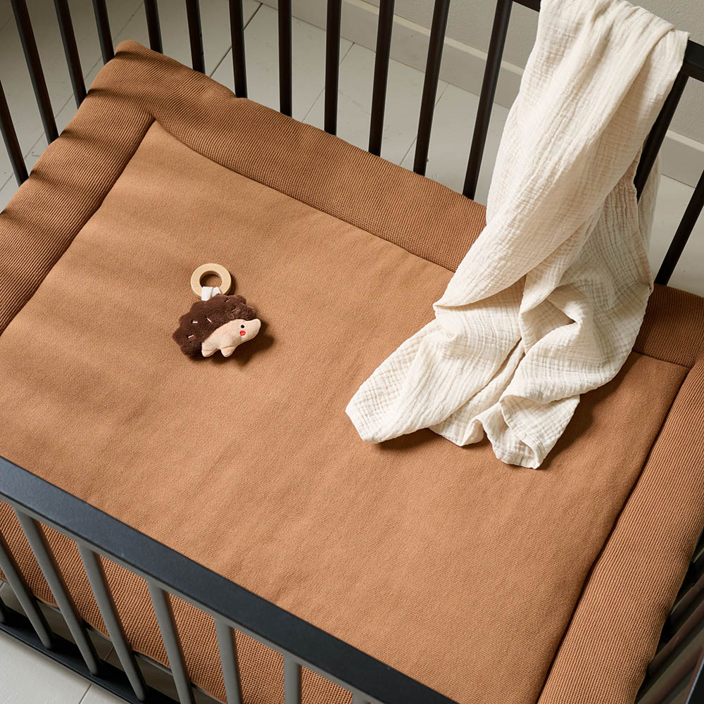 BOXKLEED 70 X 96 CM VOOR INKLAPBARE BABY BOX | CARAMEL